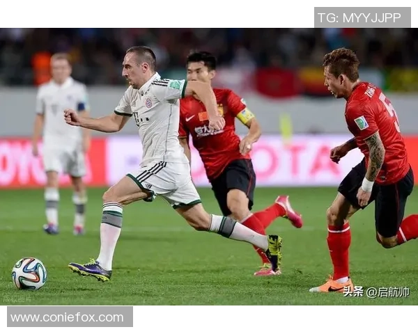 中超精彩对决拜仁逆转里昂绝杀瞬间震撼全场引发热议