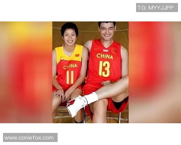 姚明昔日队友重返中国篮球赛场共叙友情与篮球梦想