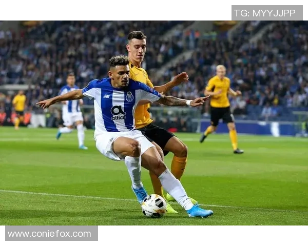 欧联杯波尔图大胜里昂乌龙球引发全场狂欢转会消息不断涌现