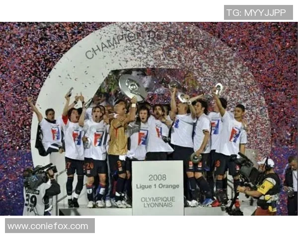 那不勒斯强势击败里昂3-0全场沸腾赛后精彩点评回顾 那不勒斯强势击败里昂3-0全场沸腾赛后精彩点评回顾