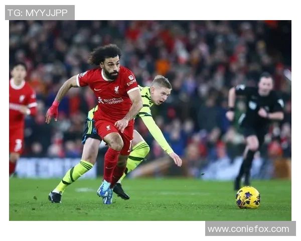 英超经典对决AC米兰与皇马激战成和冷门瞬间引发全场热议