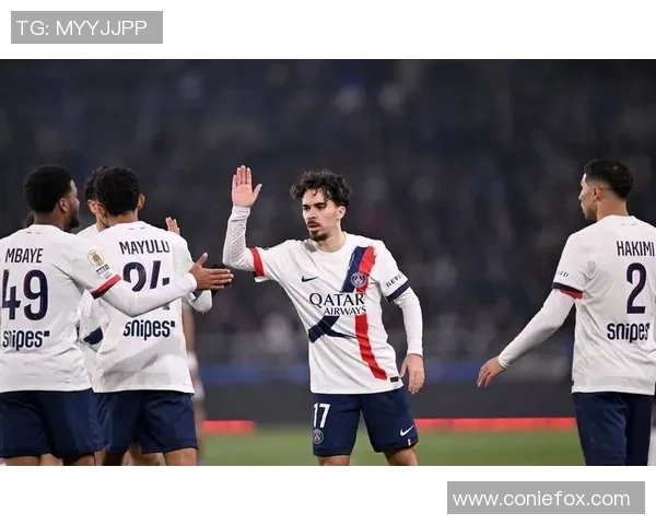 中超热战巴黎圣日耳曼与利物浦激战成平局乌龙球引发全场狂欢