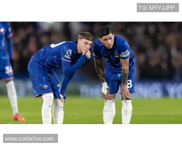 西甲激情对决巴萨大胜切尔西五球狂潮引发全场沸腾 西甲激情对决巴萨大胜切尔西五球狂潮引发全场沸腾